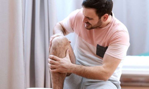 Вода в коляното – защо се появява и как се лекува?
