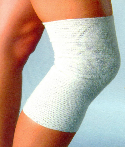 При болки в коленете след бягане ставите трябва да се обездвижат, да се постави студен компрес на ставата, да се приемат обезболяващи средства