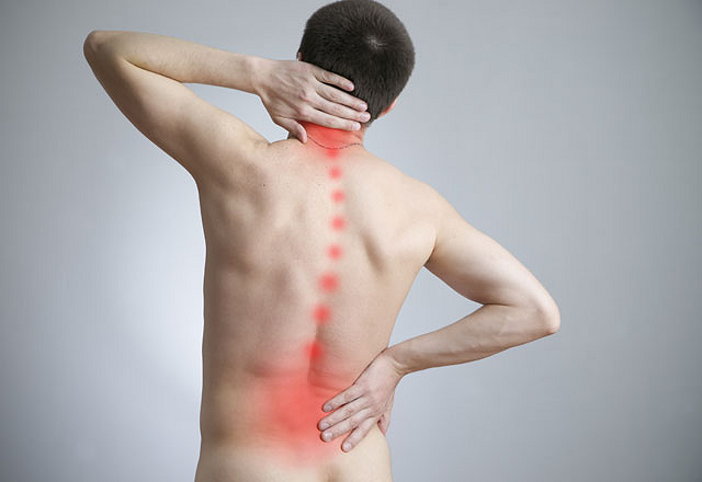 Болестта на Бахтерев засяга гръбначния стълб, ставите и сухожилията на петата