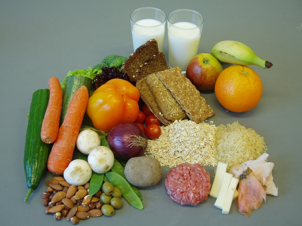 При туберкулоза на стави и кости се провежда диета с включване на повече зеленчуци, плодове, ядки, млечни продукти, риба, супи, хляб и хлебни изделия